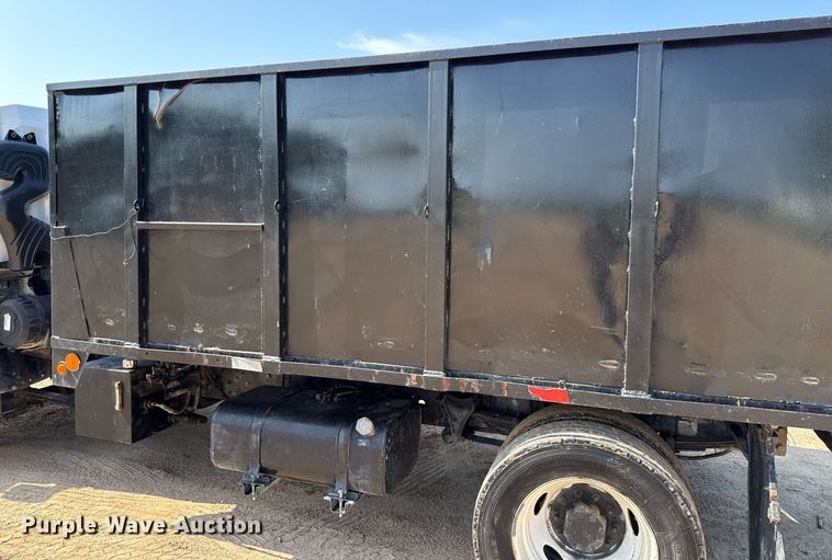 image for item ED5744 2006 Ford LCF dump truck