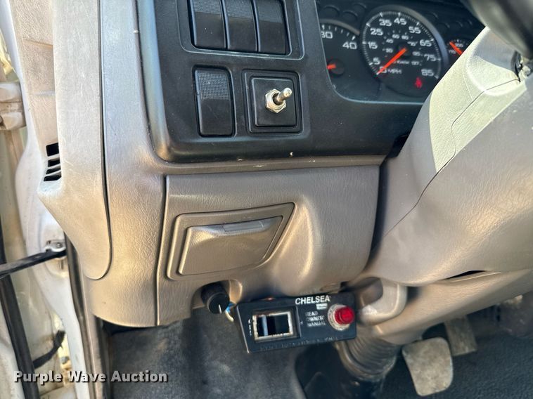 image for item ED5744 2006 Ford LCF dump truck