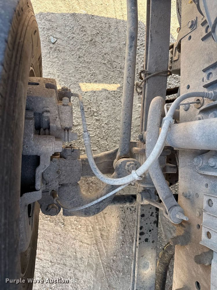 image for item ED5744 2006 Ford LCF dump truck