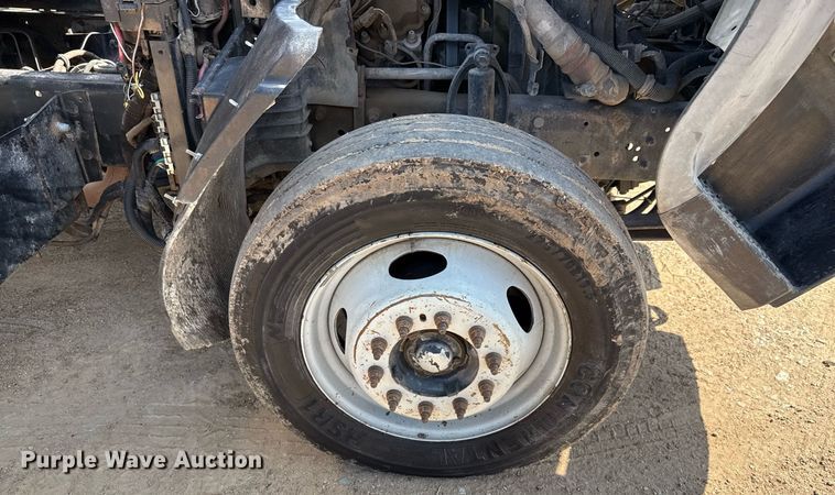 image for item ED5744 2006 Ford LCF dump truck