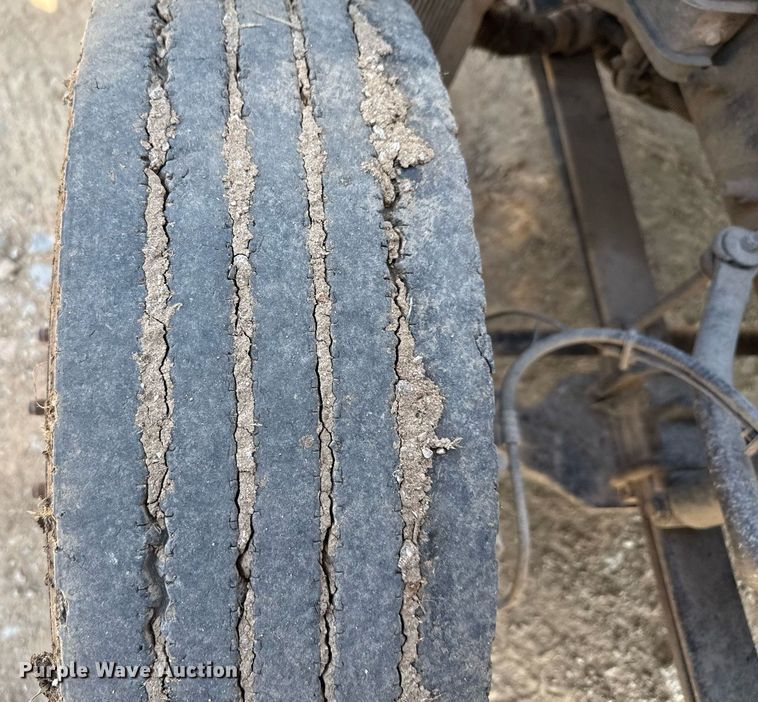 image for item ED5744 2006 Ford LCF dump truck