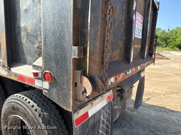 image for item ED5745 1990 International 9300 dump truck