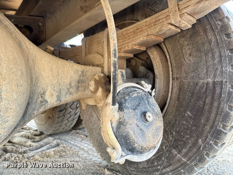 image for item ED5745 1990 International 9300 dump truck