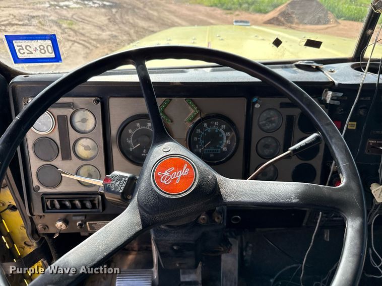 image for item ED5745 1990 International 9300 dump truck