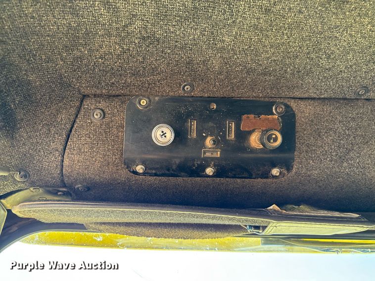 image for item ED5745 1990 International 9300 dump truck