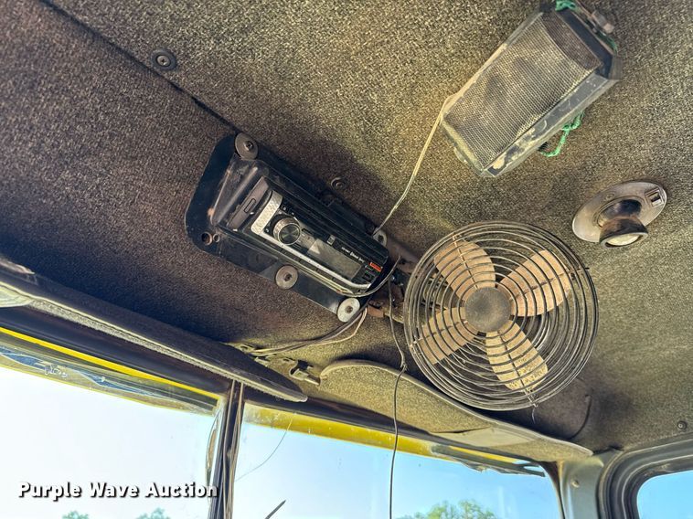 image for item ED5745 1990 International 9300 dump truck