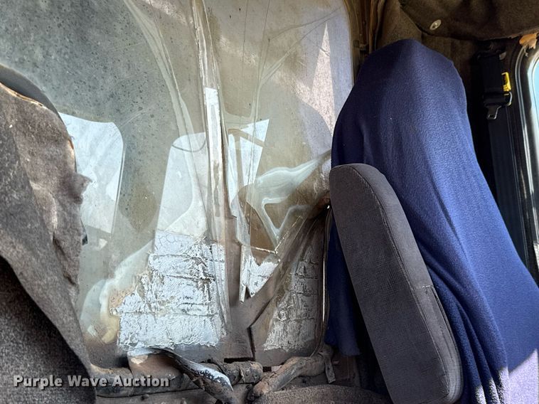 image for item ED5745 1990 International 9300 dump truck