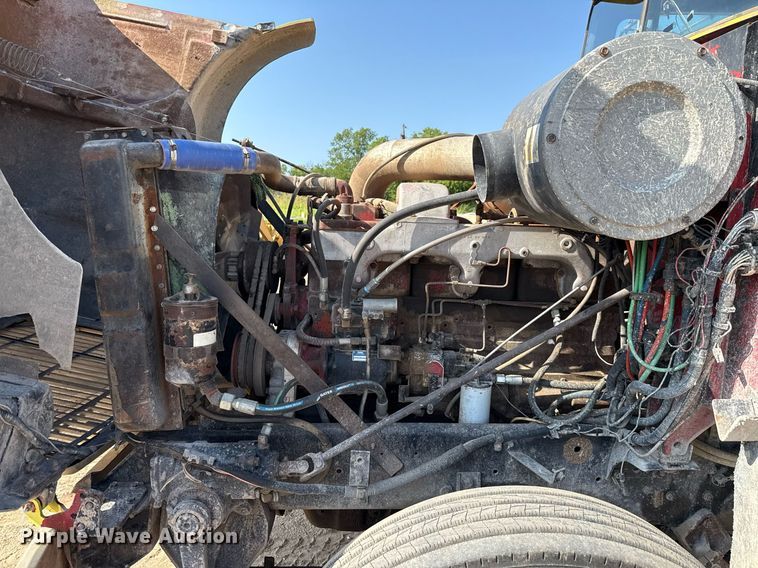 image for item ED5745 1990 International 9300 dump truck