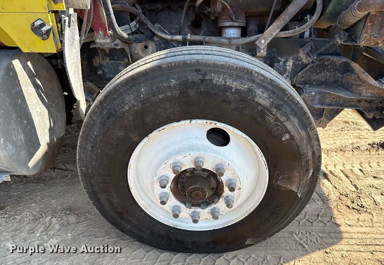 image for item ED5745 1990 International 9300 dump truck