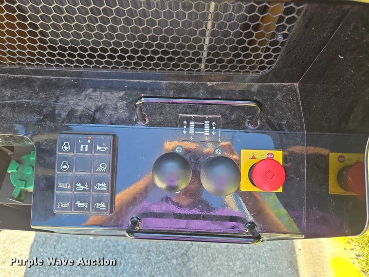 image for item EF1513 2022 Vermeer Navigator S3 D20x22 III directional boring unit