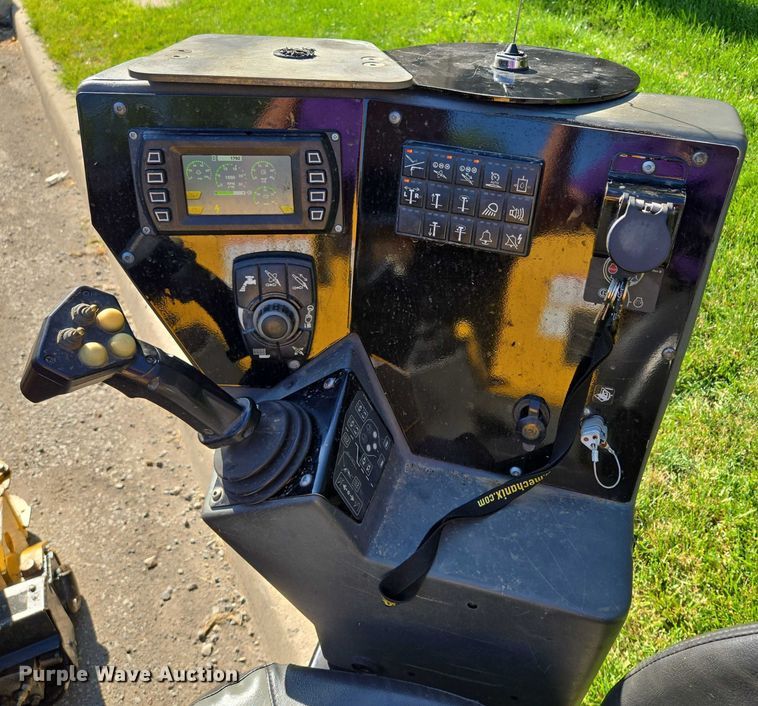 image for item EF1513 2022 Vermeer Navigator S3 D20x22 III directional boring unit