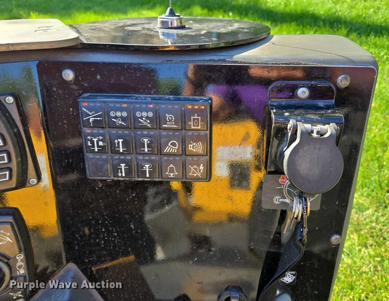 image for item EF1513 2022 Vermeer Navigator S3 D20x22 III directional boring unit