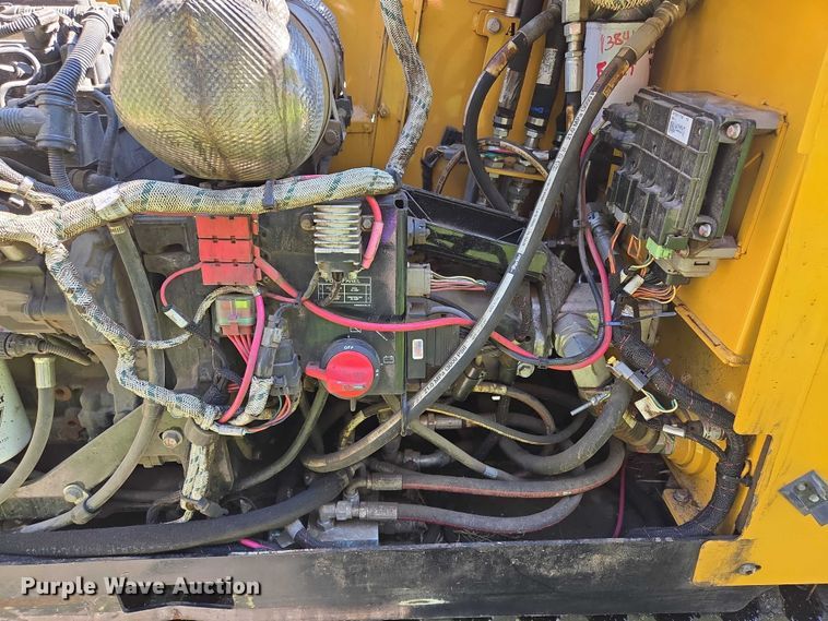 image for item EF1513 2022 Vermeer Navigator S3 D20x22 III directional boring unit