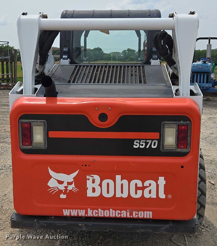 image for item EF1514 2018 Bobcat S570 skid steer loader
