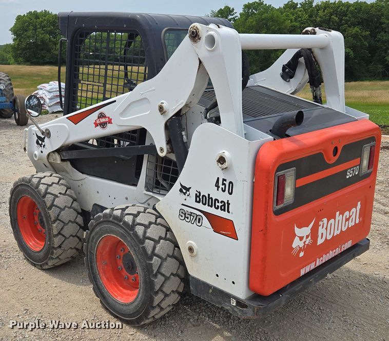 image for item EF1514 2018 Bobcat S570 skid steer loader