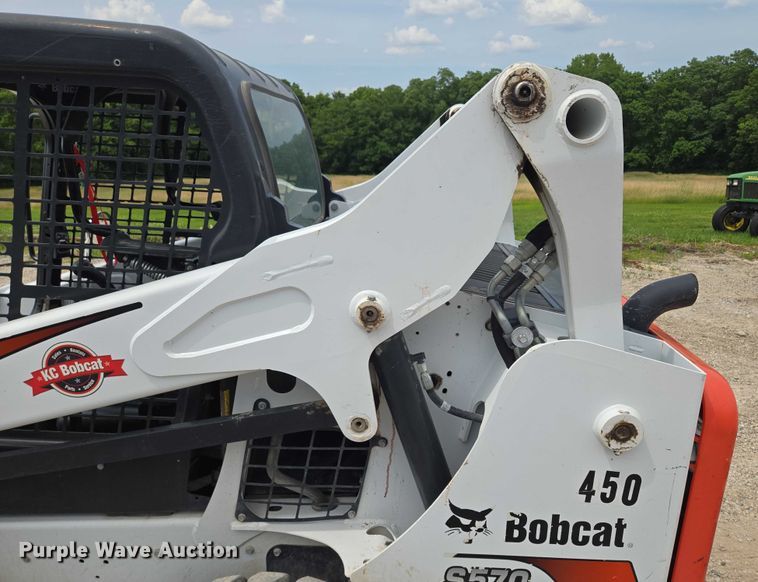 image for item EF1514 2018 Bobcat S570 skid steer loader