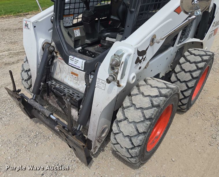 image for item EF1514 2018 Bobcat S570 skid steer loader