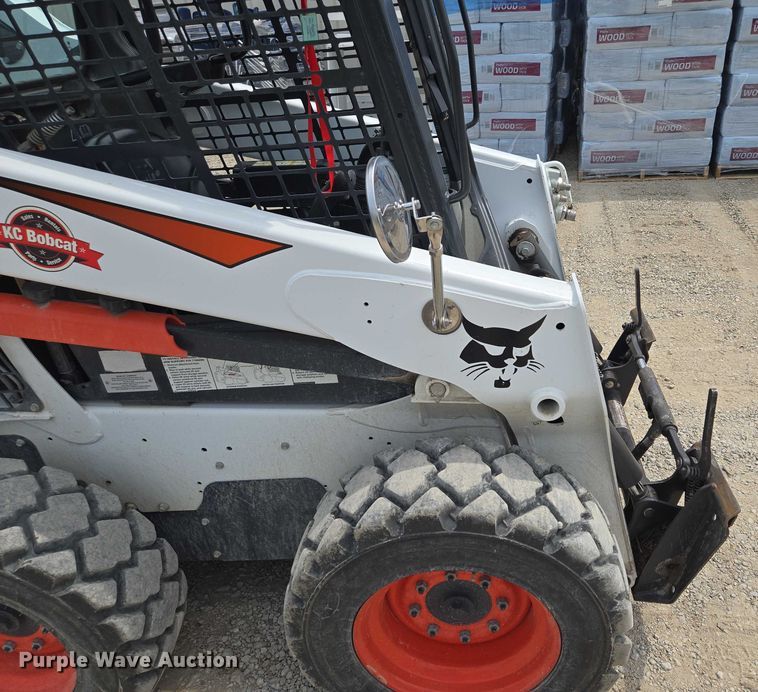 image for item EF1514 2018 Bobcat S570 skid steer loader