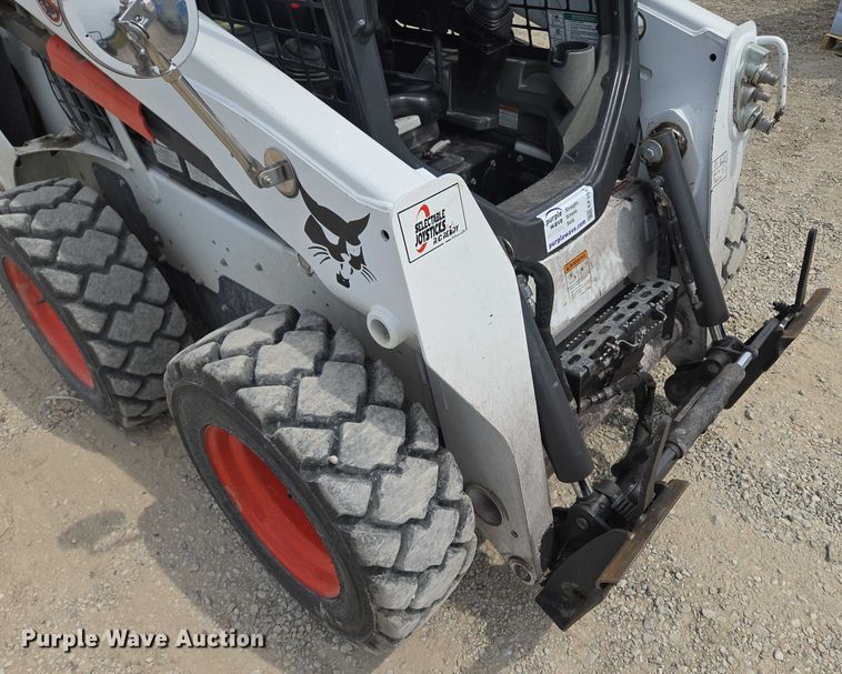 image for item EF1514 2018 Bobcat S570 skid steer loader