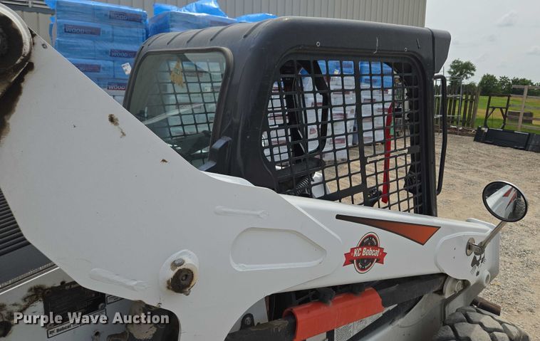 image for item EF1514 2018 Bobcat S570 skid steer loader