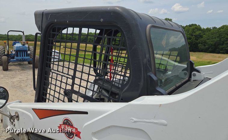 image for item EF1514 2018 Bobcat S570 skid steer loader