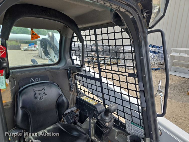 image for item EF1514 2018 Bobcat S570 skid steer loader