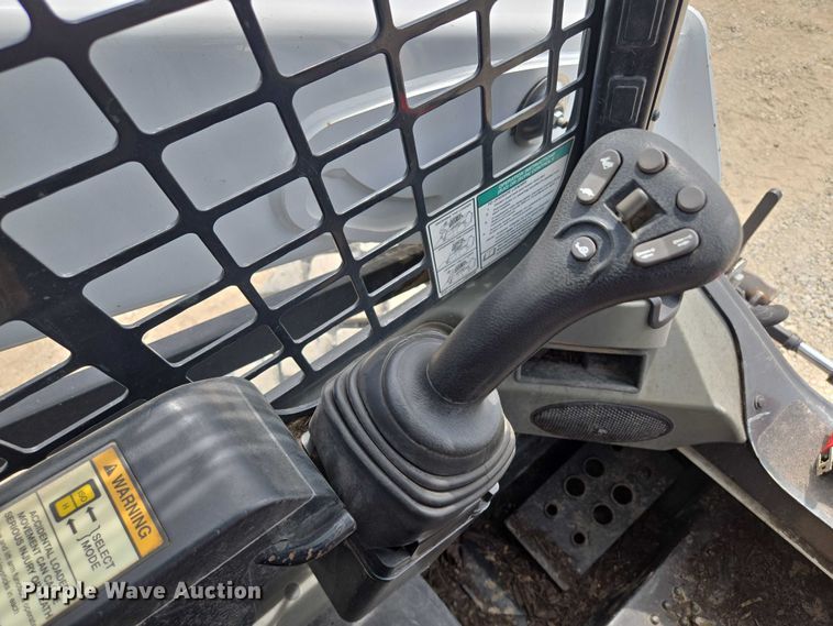 image for item EF1514 2018 Bobcat S570 skid steer loader