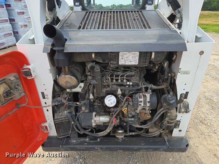 image for item EF1514 2018 Bobcat S570 skid steer loader