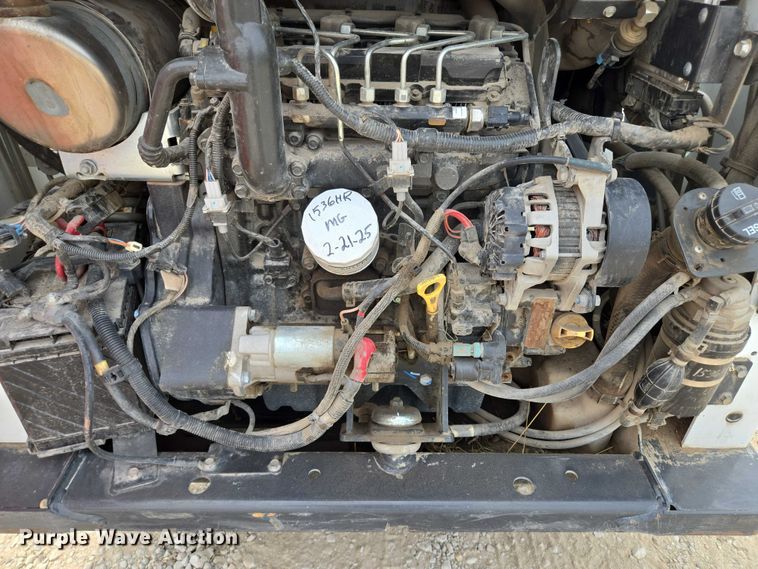 image for item EF1514 2018 Bobcat S570 skid steer loader