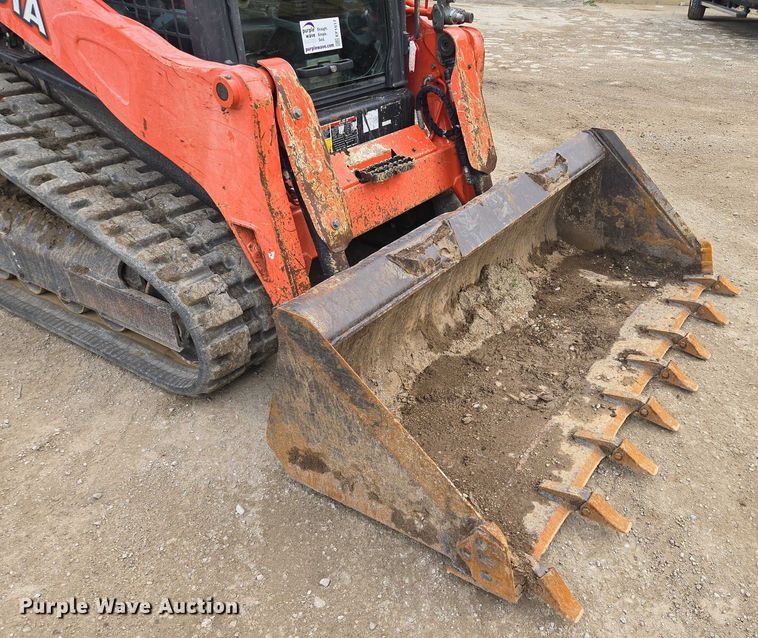 image for item EF1517 2019 Kubota SVL75-2 tracked skid steer loader
