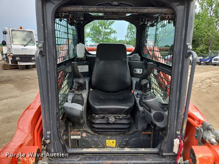 image for item EF1517 2019 Kubota SVL75-2 tracked skid steer loader