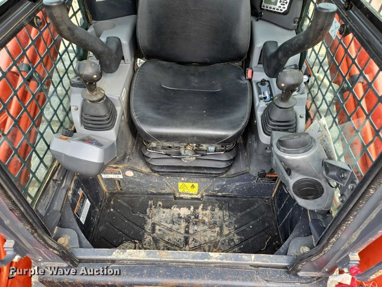 image for item EF1517 2019 Kubota SVL75-2 tracked skid steer loader