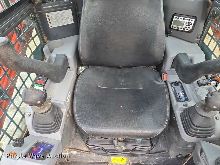 image for item EF1517 2019 Kubota SVL75-2 tracked skid steer loader