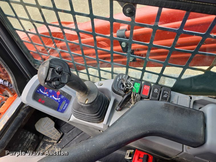 image for item EF1517 2019 Kubota SVL75-2 tracked skid steer loader