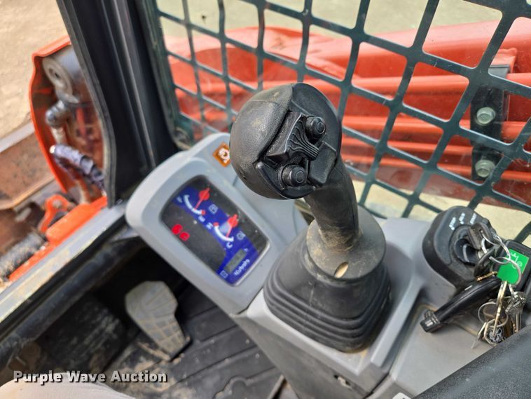 image for item EF1517 2019 Kubota SVL75-2 tracked skid steer loader