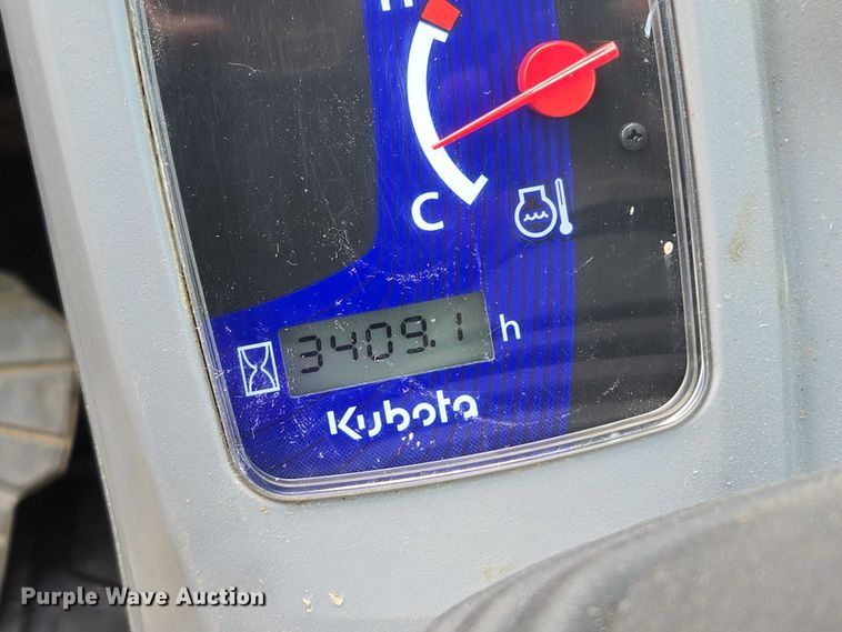 image for item EF1517 2019 Kubota SVL75-2 tracked skid steer loader