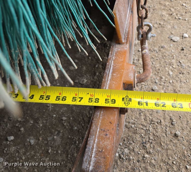 image for item EF1518 2008 Allianz 3000 street sweeper truck