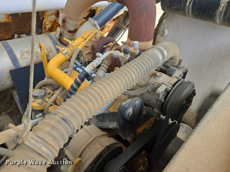 image for item EF1518 2008 Allianz 3000 street sweeper truck