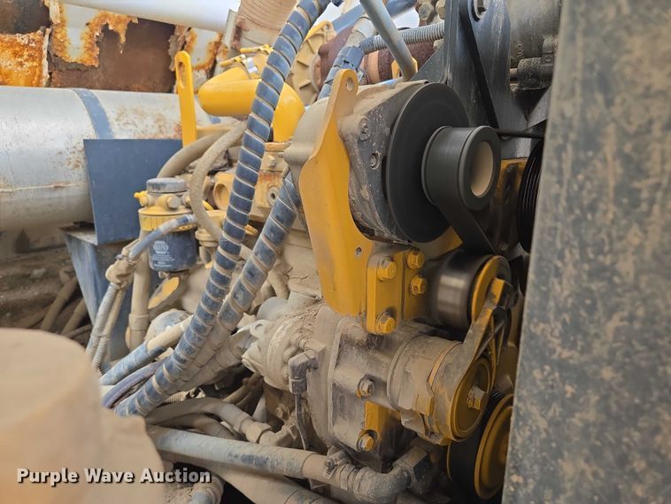 image for item EF1518 2008 Allianz 3000 street sweeper truck