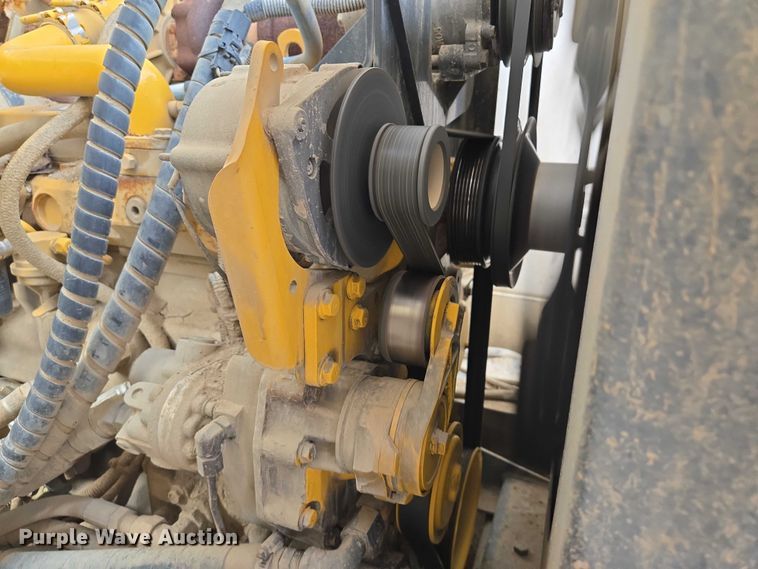 image for item EF1518 2008 Allianz 3000 street sweeper truck