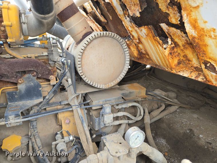 image for item EF1518 2008 Allianz 3000 street sweeper truck