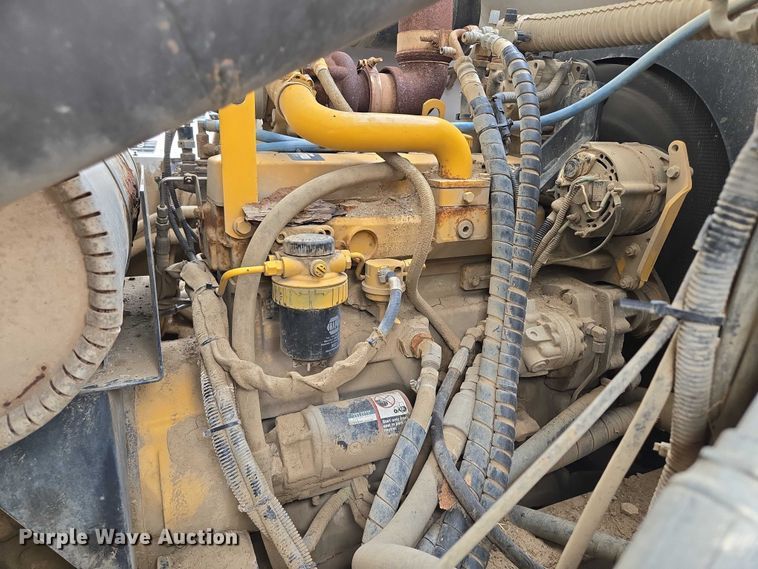 image for item EF1518 2008 Allianz 3000 street sweeper truck