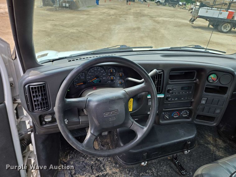 image for item EF1519 2005 GMC C5 flatbed truck