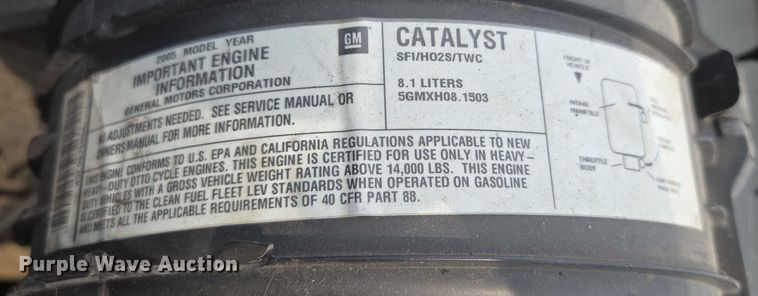 image for item EF1519 2005 GMC C5 flatbed truck