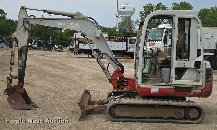 image for item EF1520 Takeuchi TB135 mini excavator
