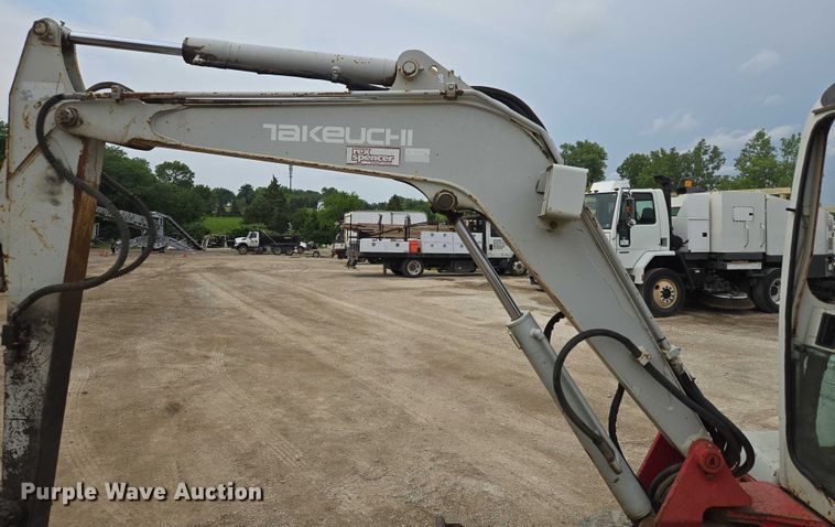 image for item EF1520 Takeuchi TB135 mini excavator