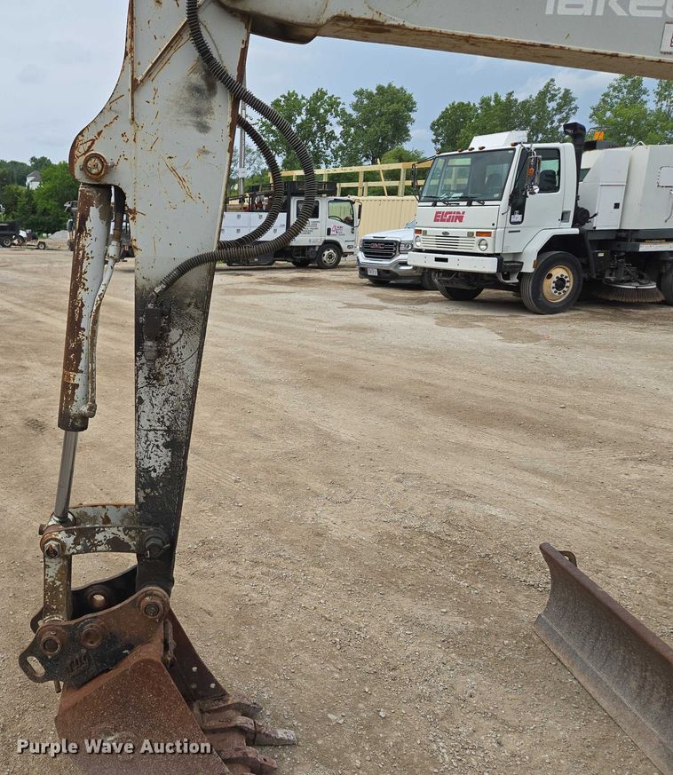 image for item EF1520 Takeuchi TB135 mini excavator