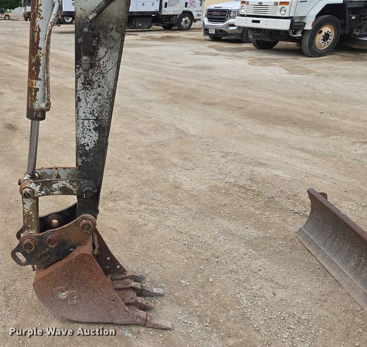 image for item EF1520 Takeuchi TB135 mini excavator