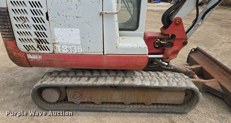 image for item EF1520 Takeuchi TB135 mini excavator