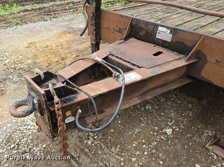 image for item EF1521 2005 TrailKing equipment trailer